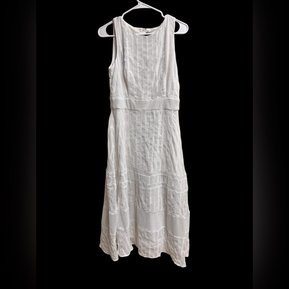 Taylor White Textured Fit & Flare Sleeveless Midi Dress Size 10